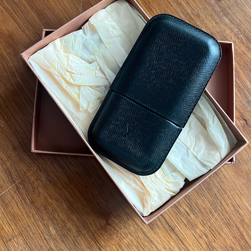 Louis Vuitton Black Key & Card Holder